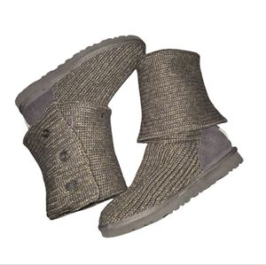 UGG Classic Cardy Boot SIZE 9